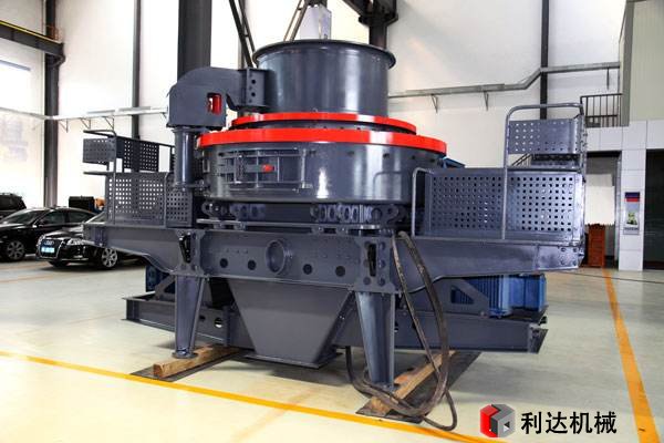 沖擊式制砂機(jī)產(chǎn)品特點(diǎn)及工作原理